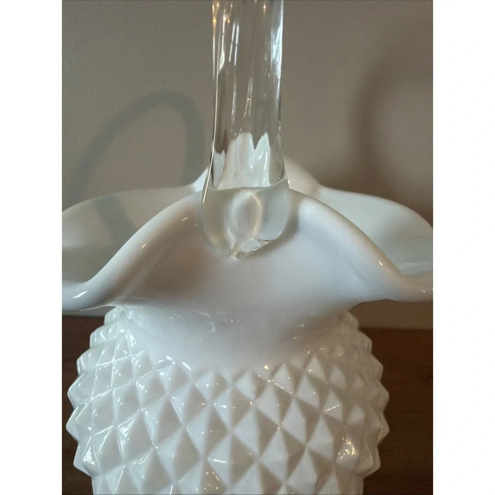 Vintage Westmoreland Diamond Point Milk Glass 10